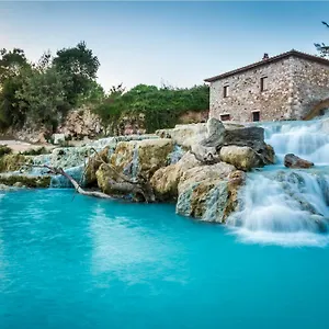  בית חווה Agriturismo Le Cascatelle